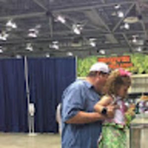 Meet your Posher, Wallace